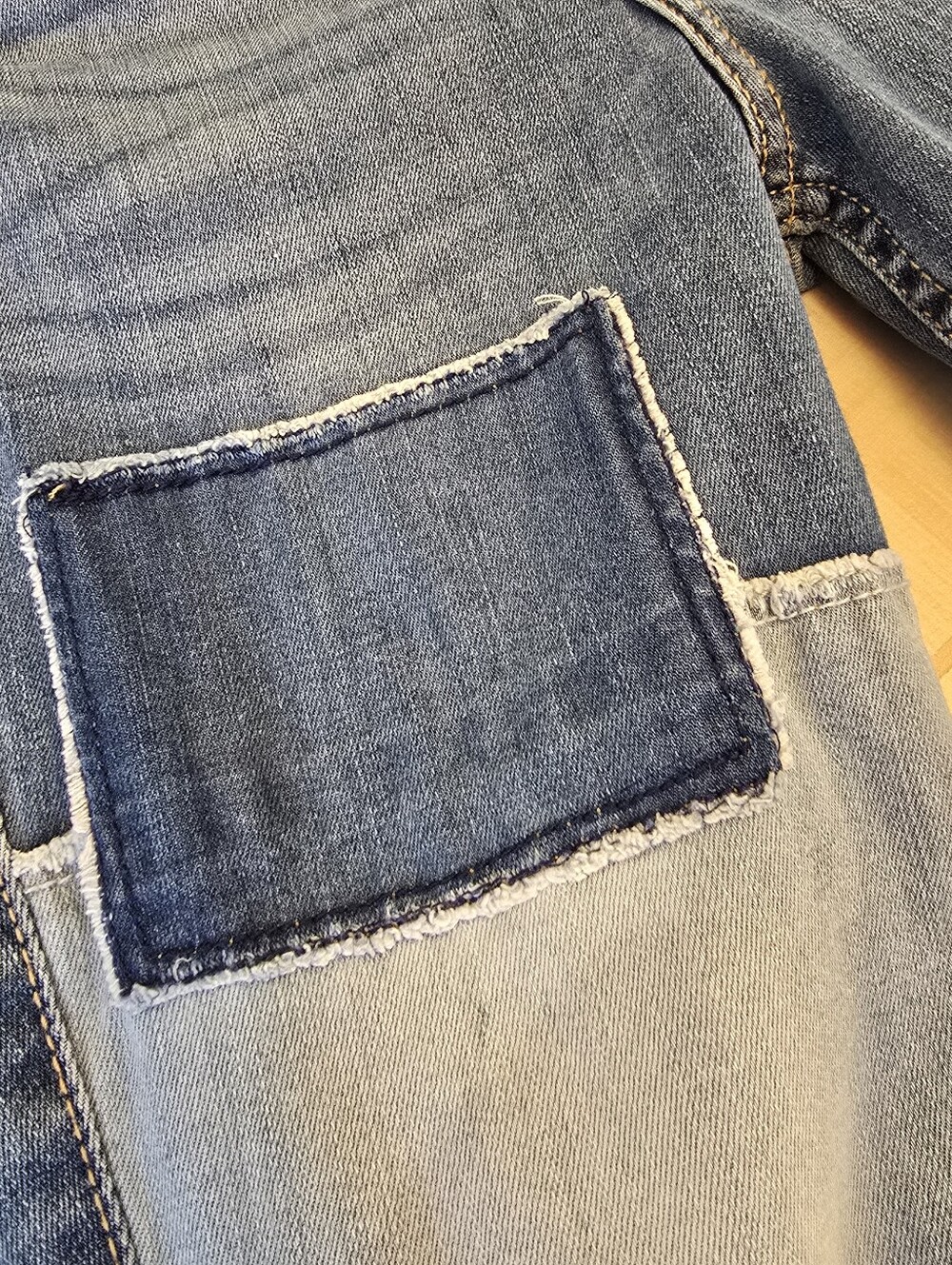 {3R/ 26W 31L} Hollister High Rise Flare Y2K Patchwork Stretchy Jeans - Picture 12 of 16